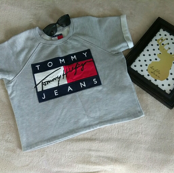 Tommy Hilfiger Tops - Vintage Tommy Hilfiger cropped sweatshirt box logo